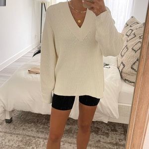 H&M cream V-neck ribbed sweater